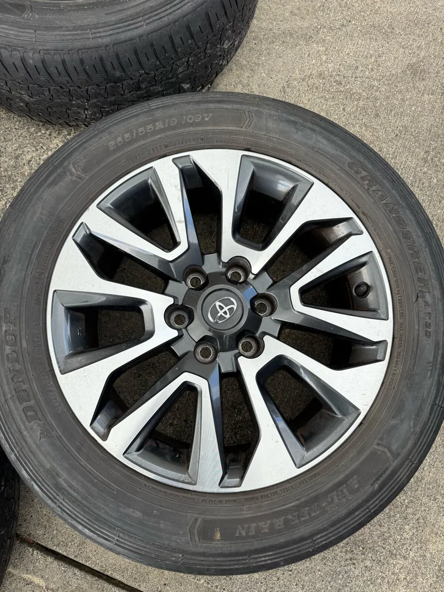 19” landcruiser alloys - Image 2
