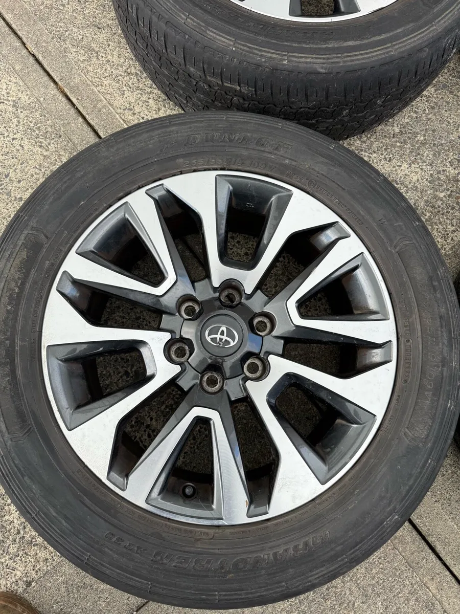 19” landcruiser alloys - Image 3