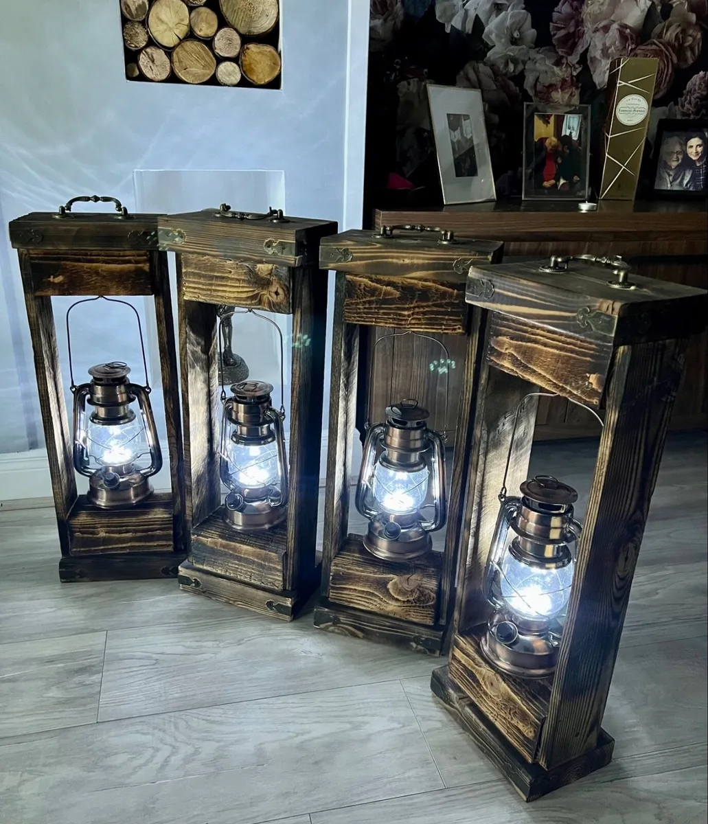 Handmade Heritage Lantern Holder(including Lantern - Image 2