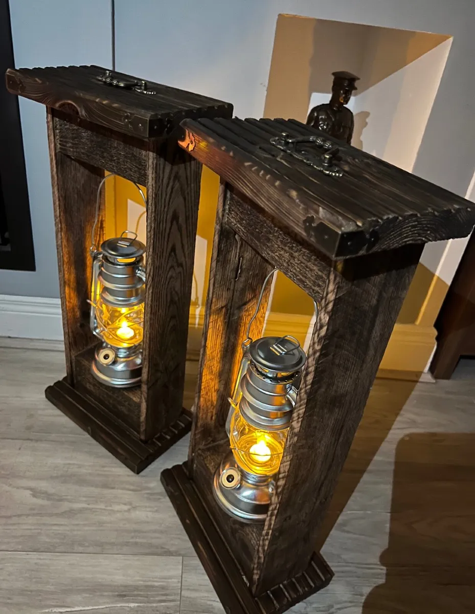 Handmade Heritage Lantern Holder(including Lantern - Image 3