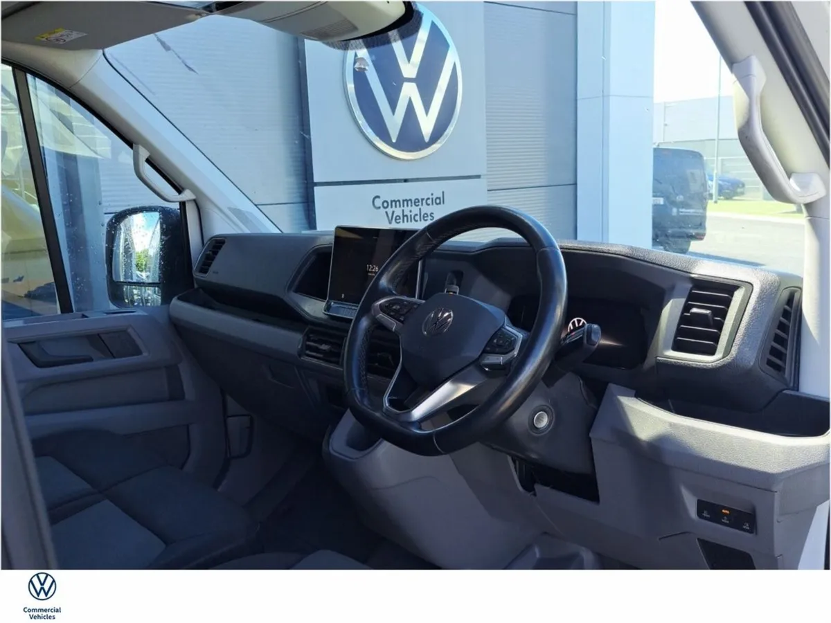 Volkswagen Crafter Highline 35 LWB 177BHP  A8F - Image 2