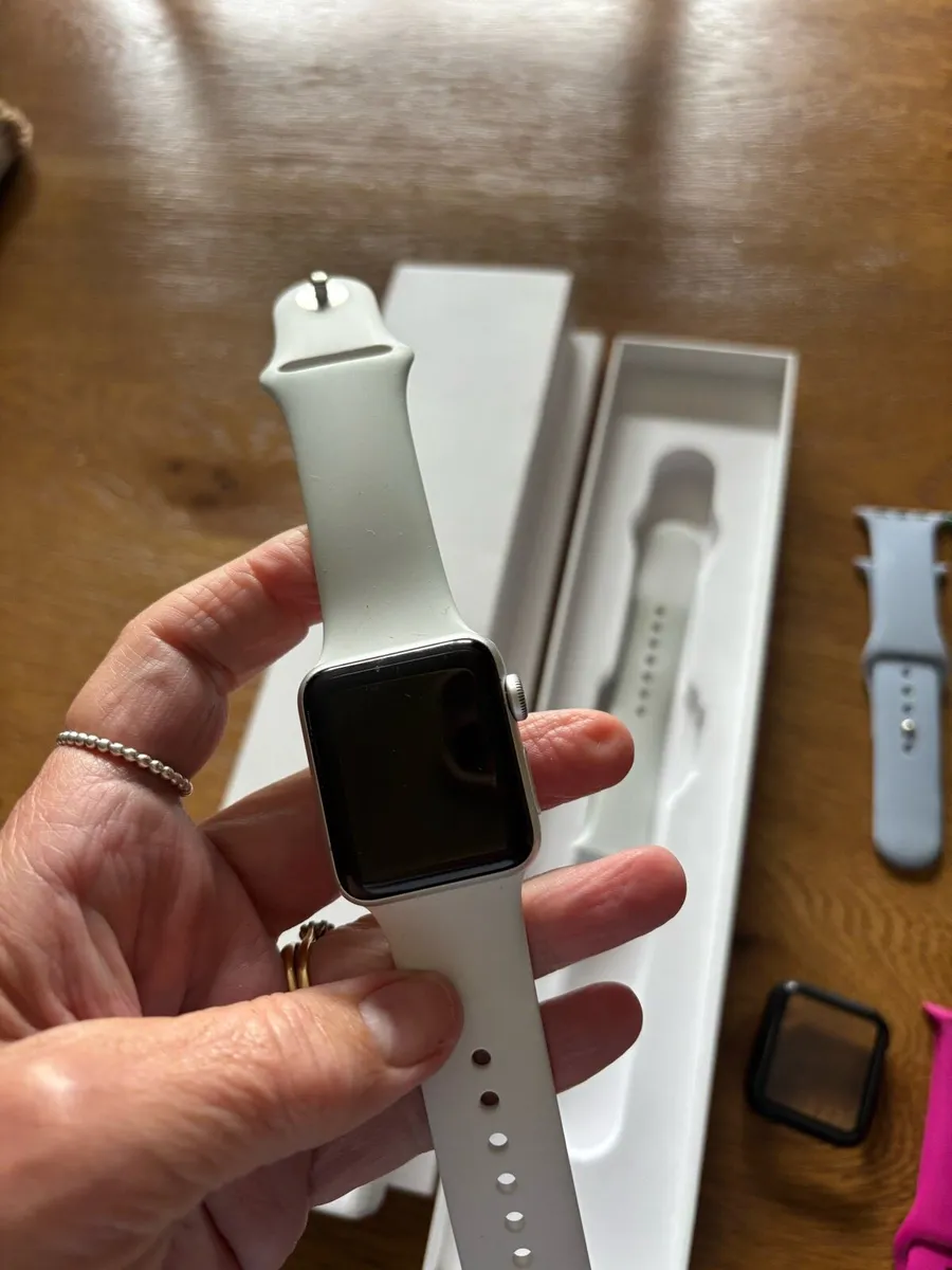 Apple Watch Series 3 - Image 3