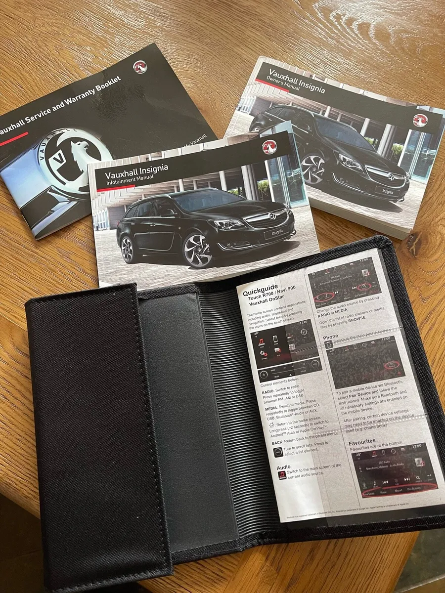 Vauxhall insignia service and warranty book - Image 1