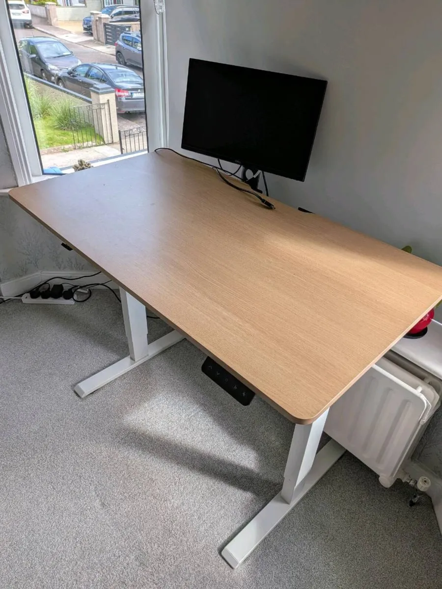 Desk perfect for work for home - Image 1