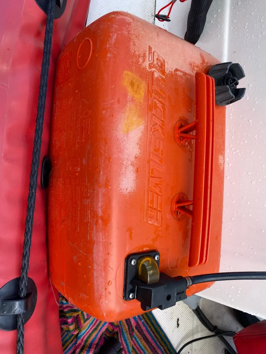 Mariner 60hp 2 stroke outboard engine - Image 4