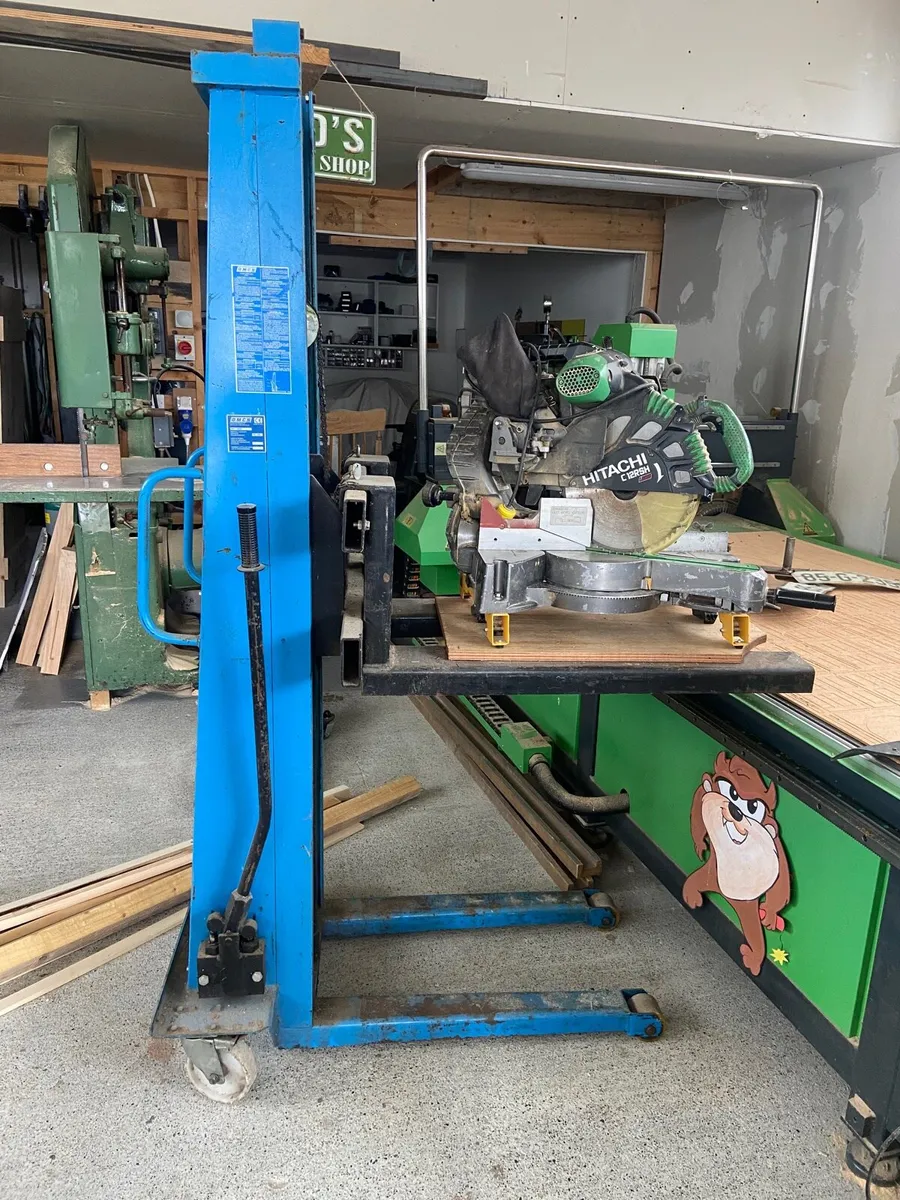 Pallet stacker truck - Image 3