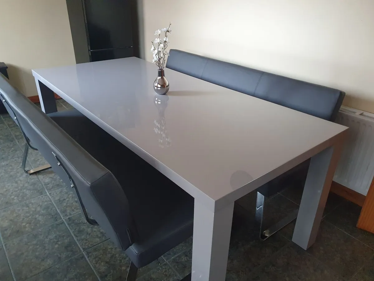 Dining table and benches - Image 3