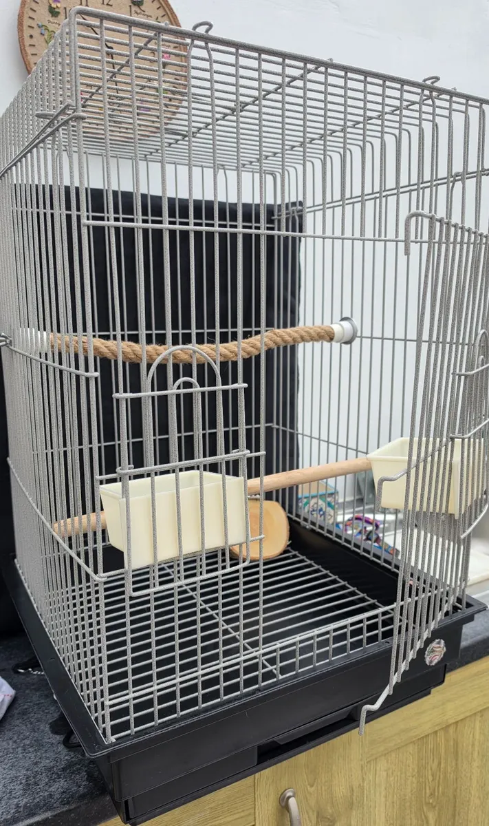 Parrot Travel Cage - Image 1