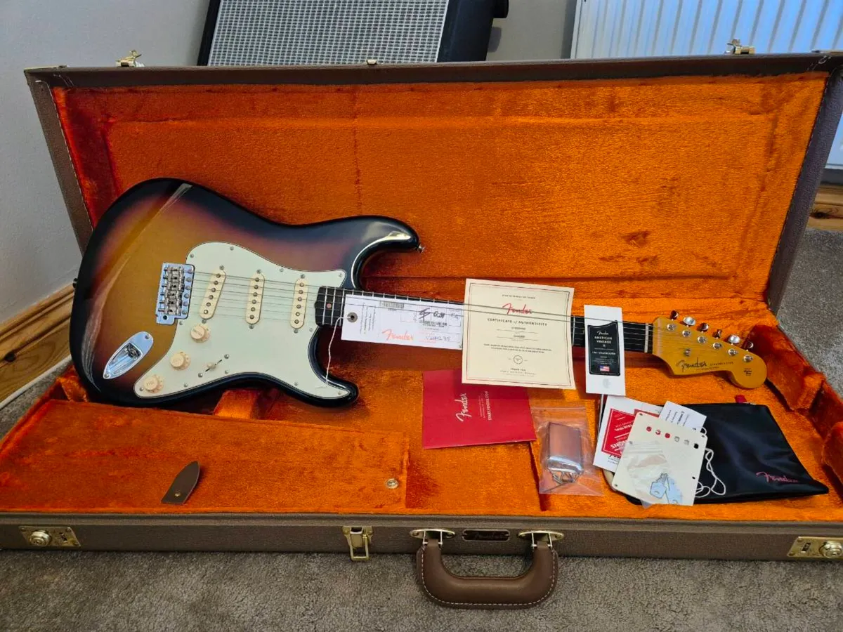 Fender American vintage 2 stratocaster, 1961 - Image 4