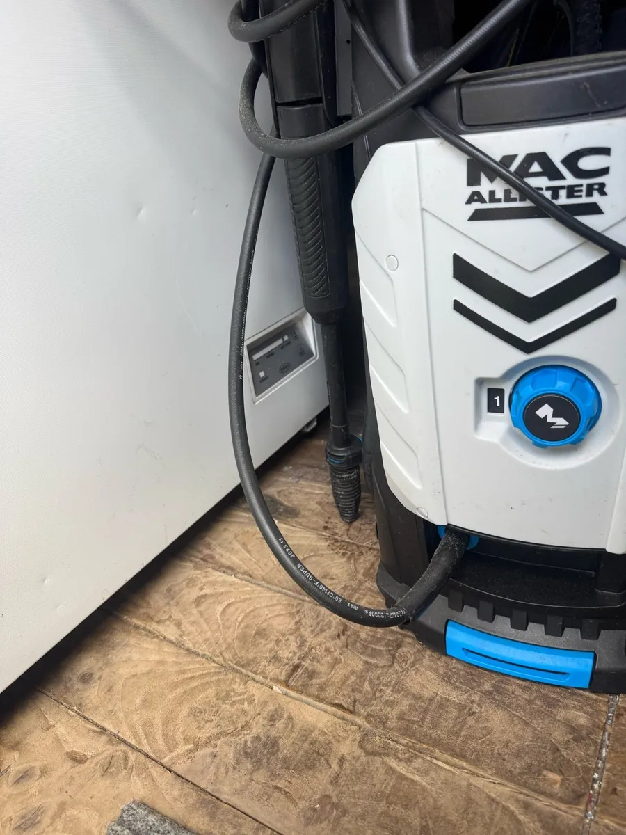 Mac Allister MPWP1800-3 Pressure Washer - Image 2