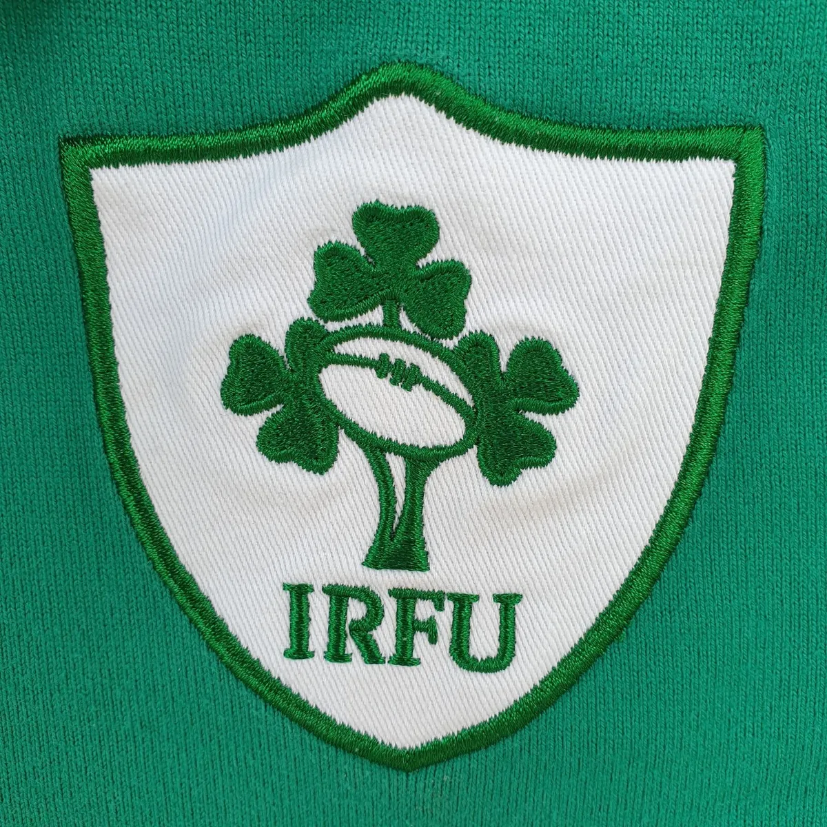 Ireland rugby 2003 heritage shirt size small - Image 2