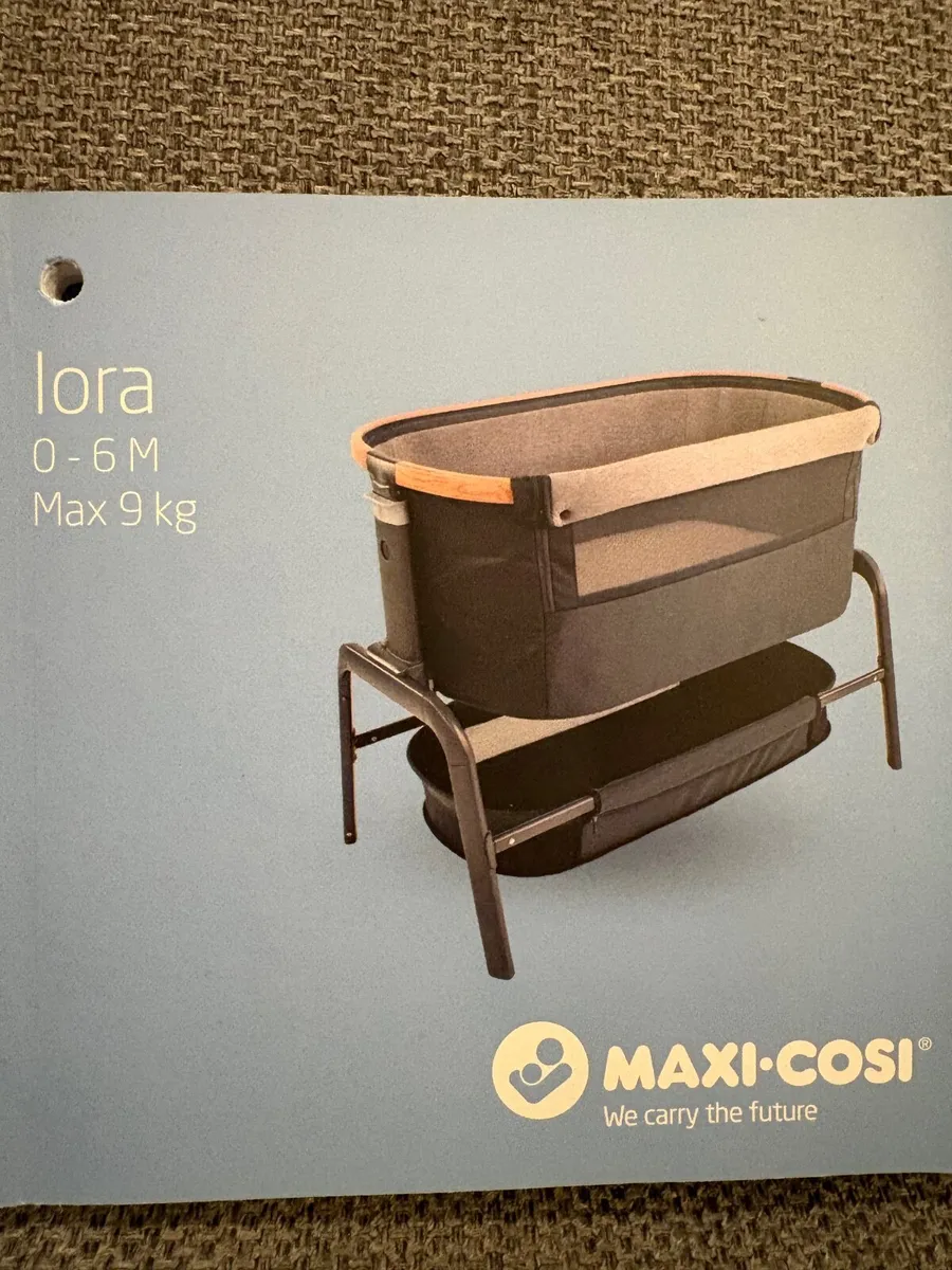 Maxi Cosi Iora co sleeper crib - Image 1