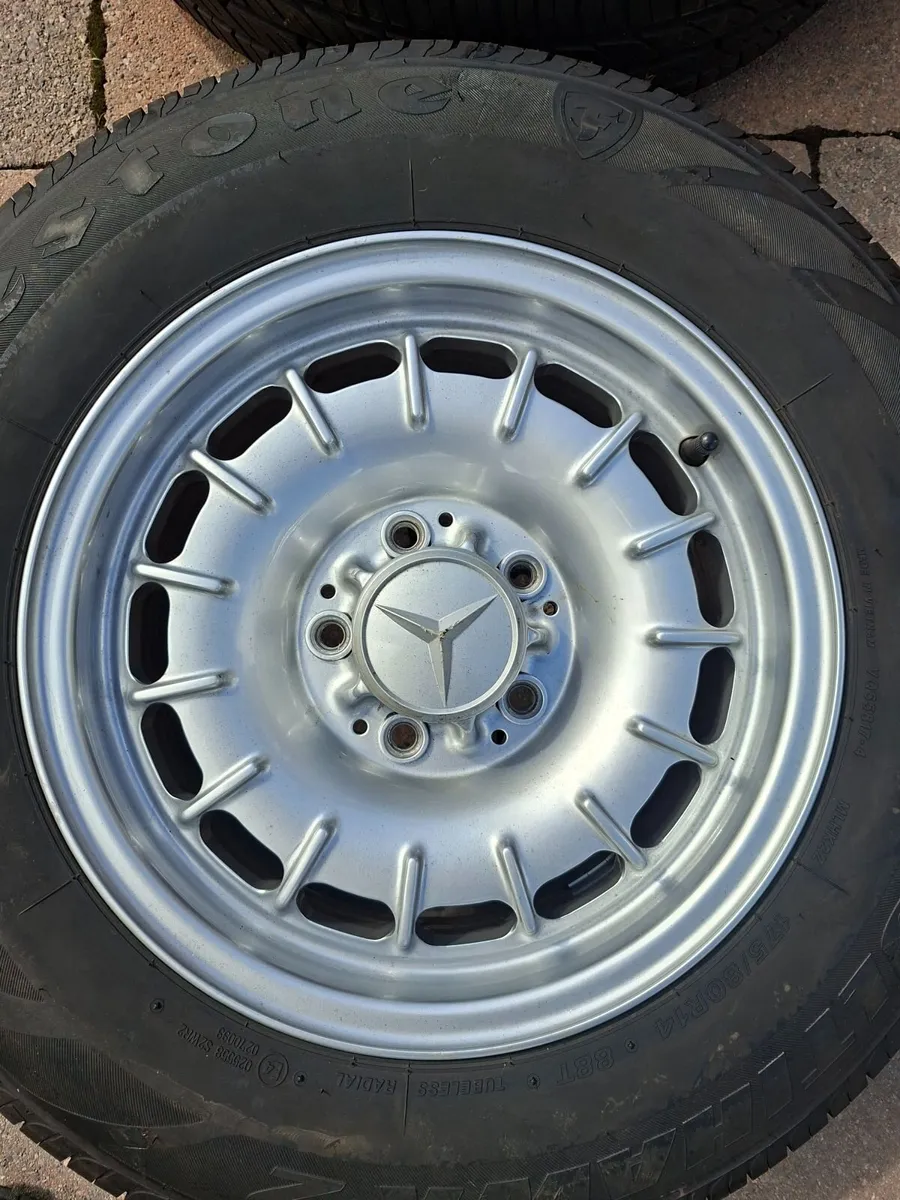 Mercedes  W123, W 124 parts - Image 2