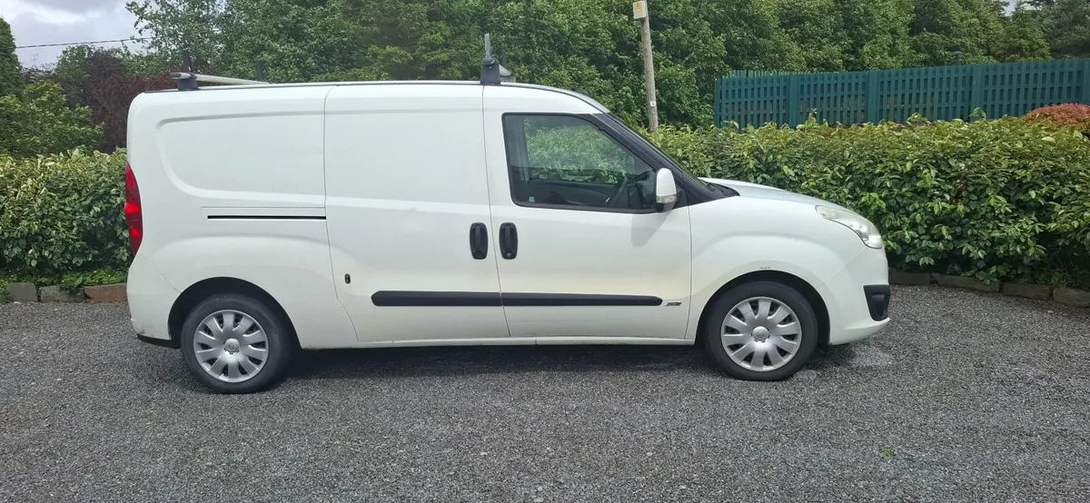 Opel Combo 2016 - Image 2