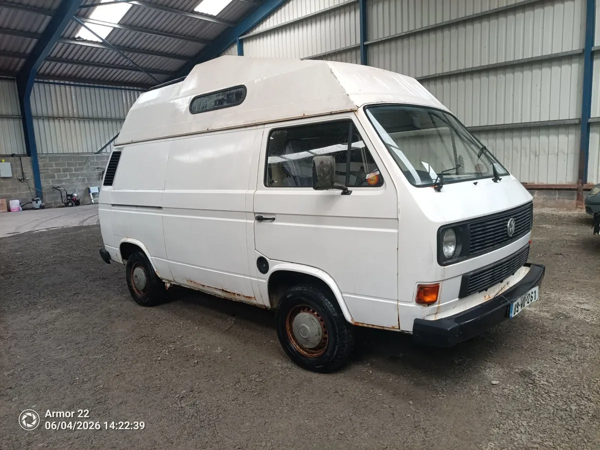 Volkswagen T25 Camper - Image 1