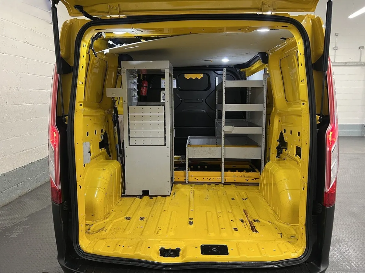 2022 Ford Transit Custom Panel Van - Image 4