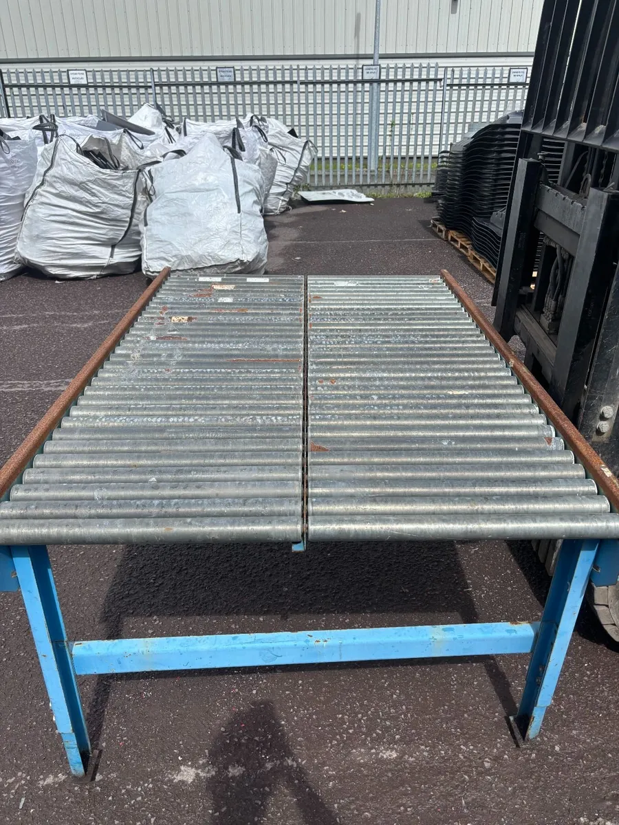 Heavy Duty Gravity Roller Conveyor Table - Image 3