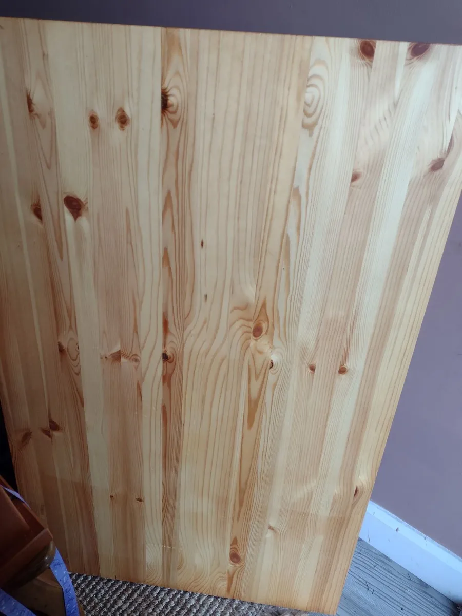 New pine wood dining table without chairs - Image 2