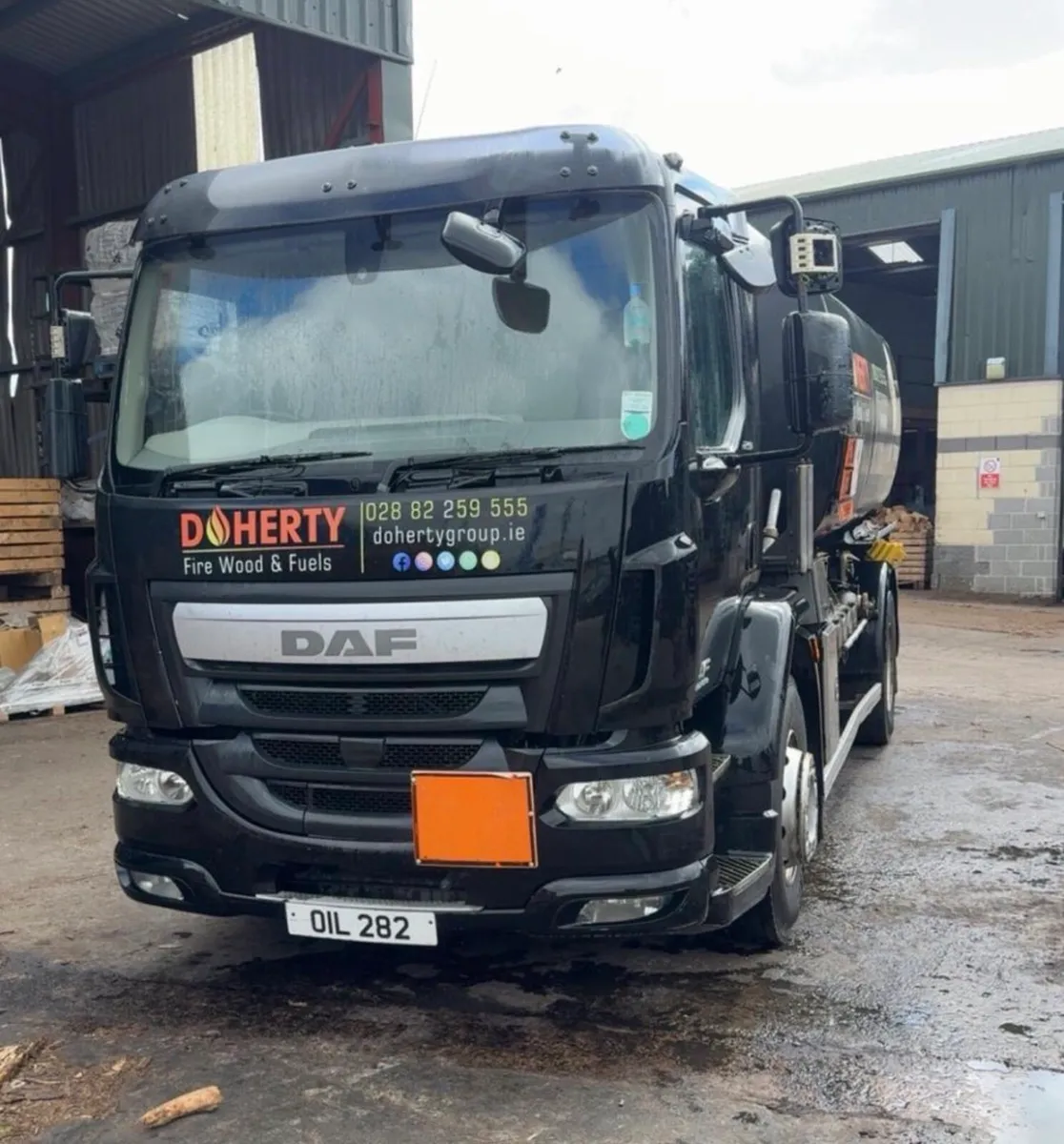 Daf CF oil tanker manual - Image 1