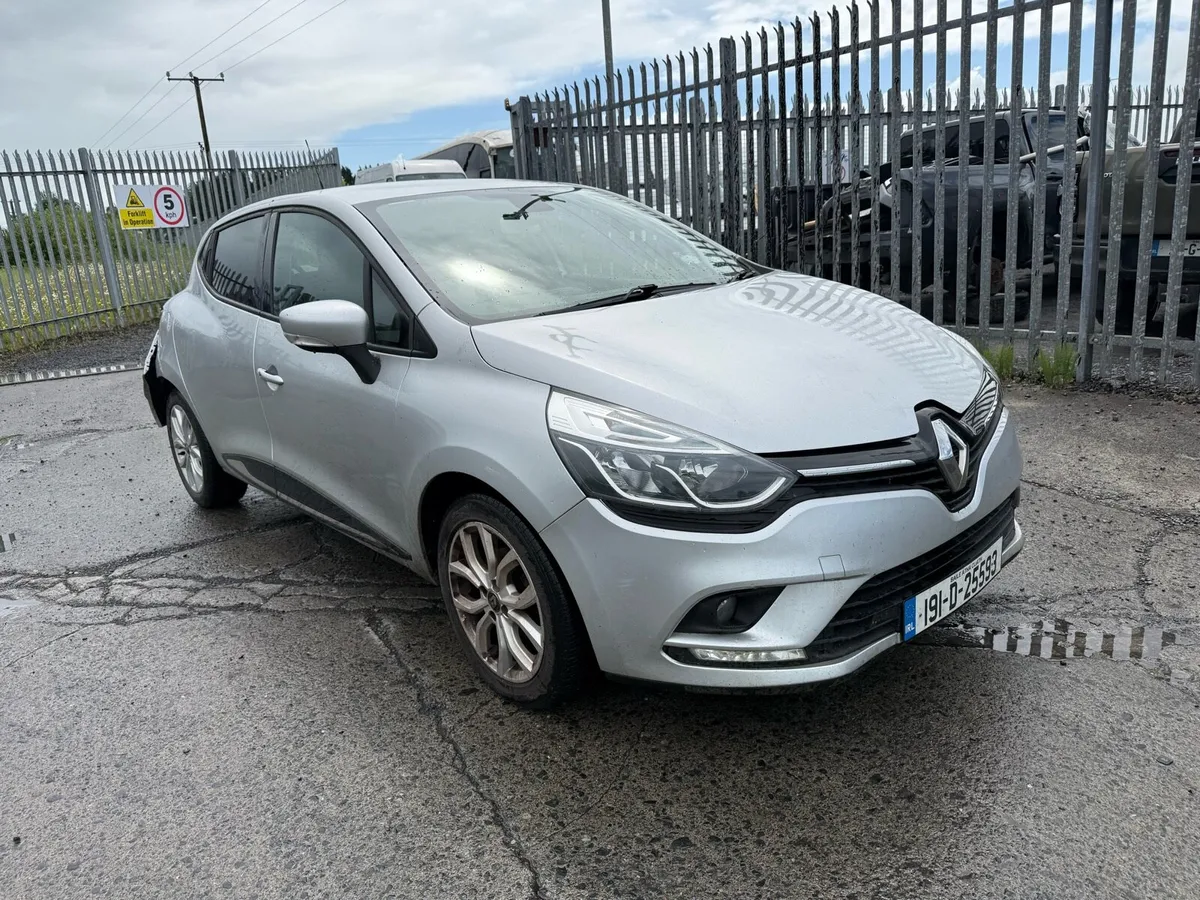 2019 Renault Clio 1.0p man DRIVE HOME - Image 1