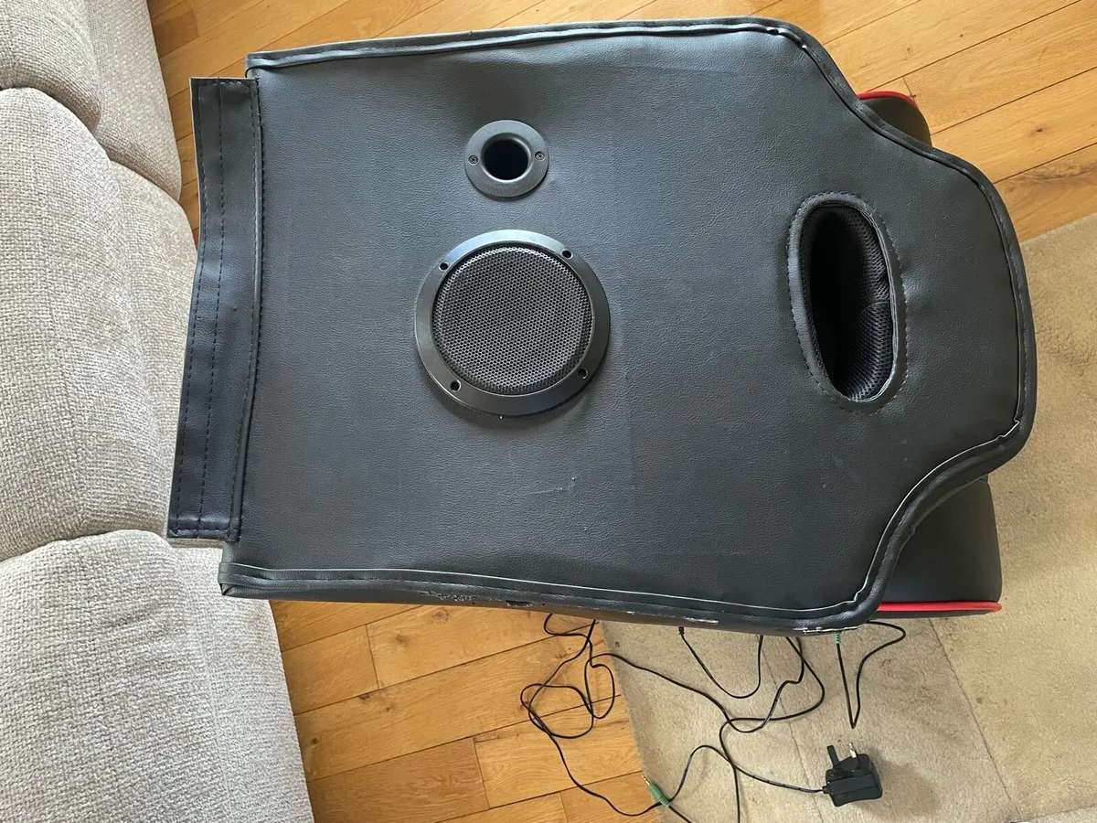 Gaming chair - Image 4