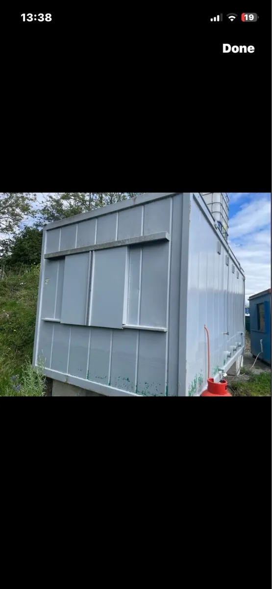Toilet block / gas shower block - Image 3