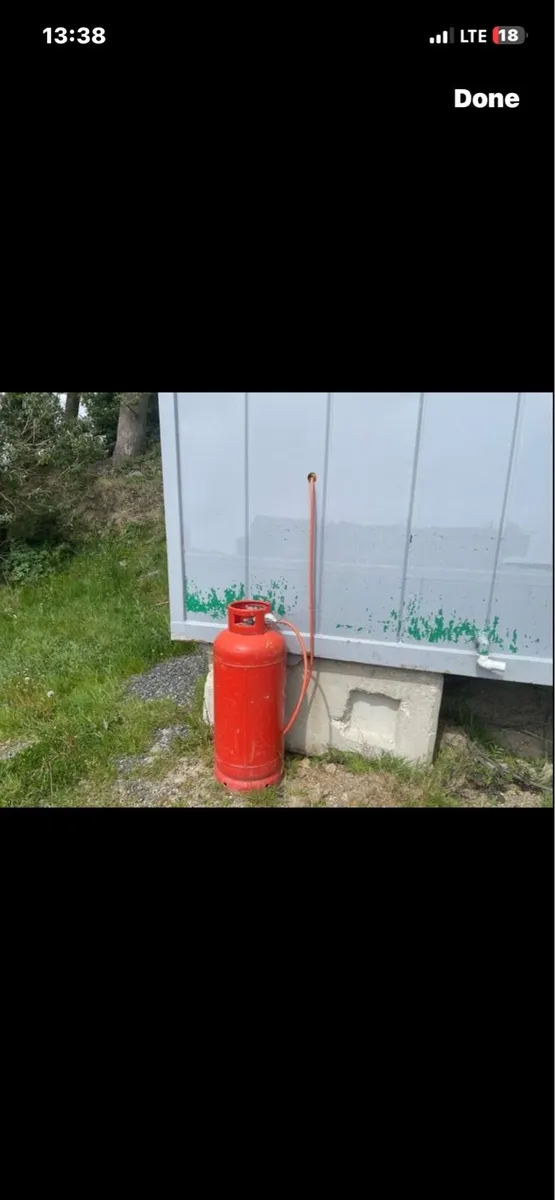 Toilet block / gas shower block - Image 4