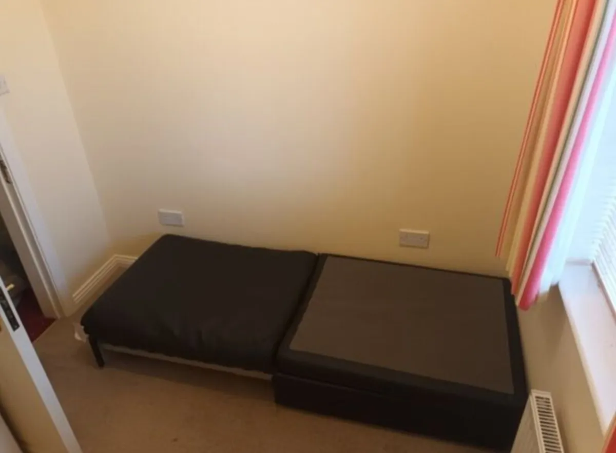 Vallentuna sleeper (Fold out bed) - Image 3