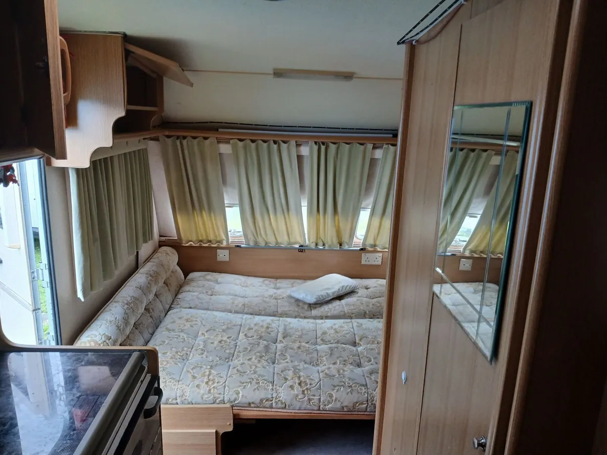 Caravan - Image 4