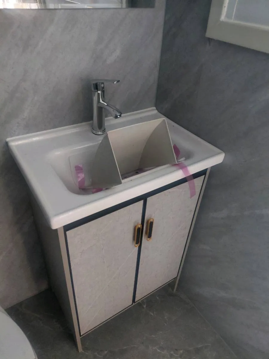 washroom unit block - Image 2
