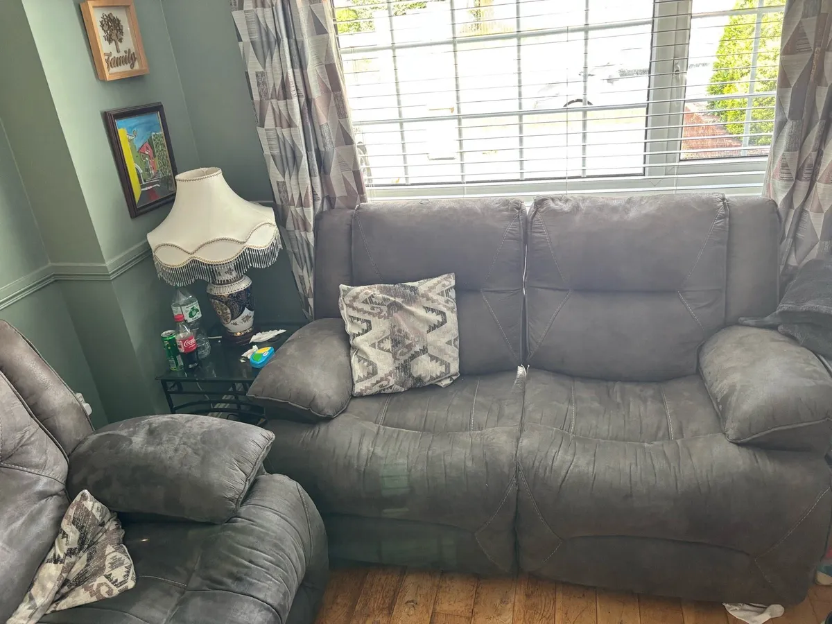 3 seater and 2 seater recliner - Image 1
