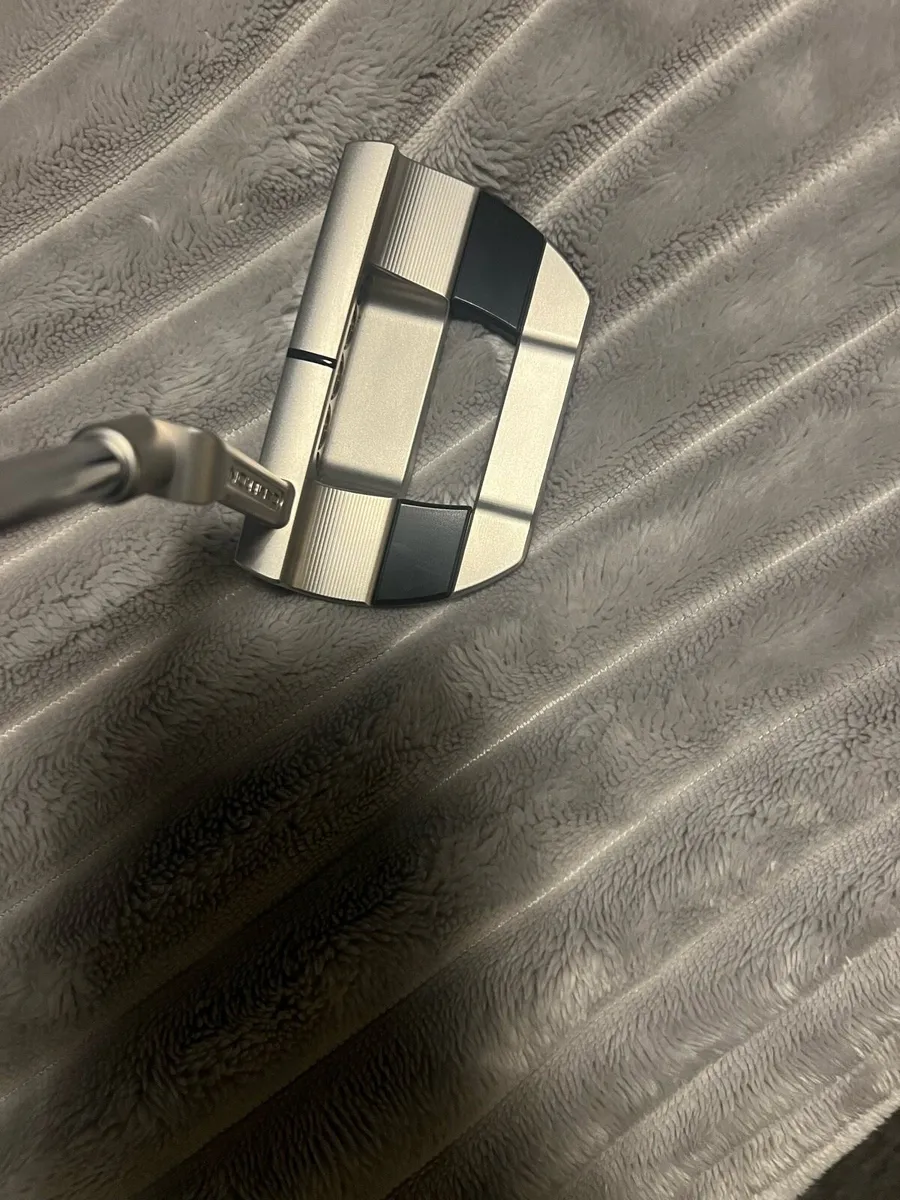 Scotty Cameron fast back 2 brand new - Image 1