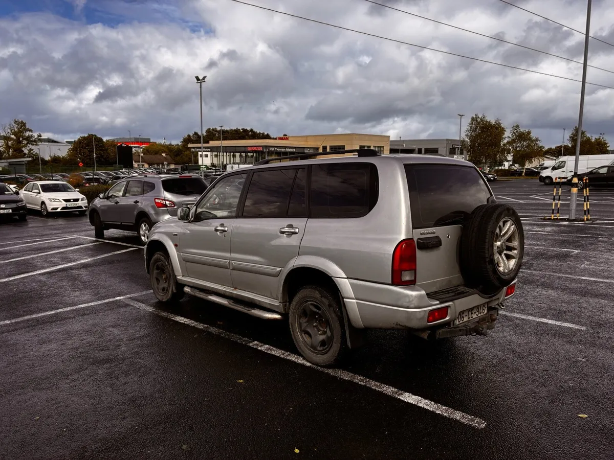 Suzuki grand vitara xl7 - Image 2