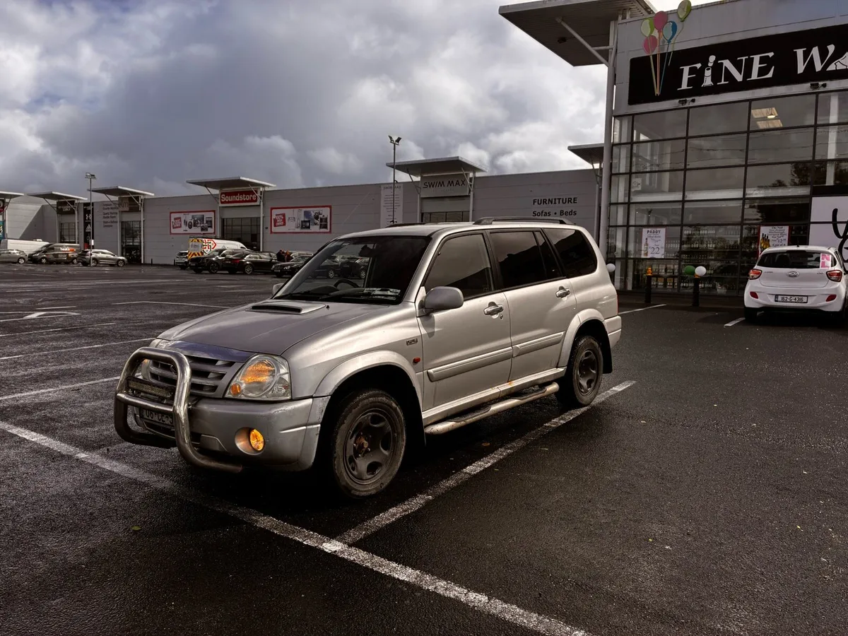 Suzuki grand vitara xl7 - Image 1