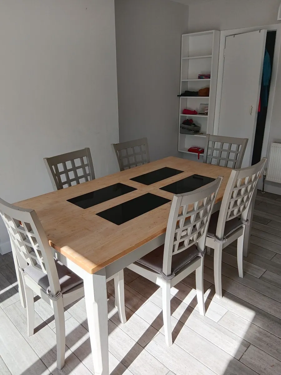 Kitchen table - Image 2