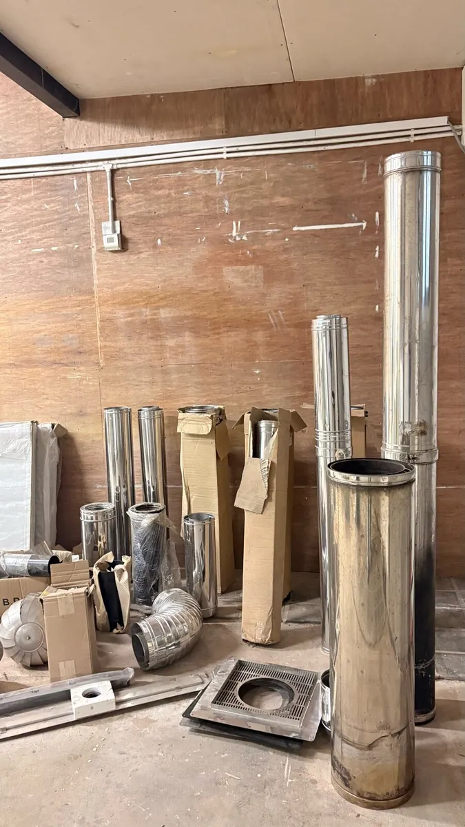 Assorted Plumbing Equipment - Image 1