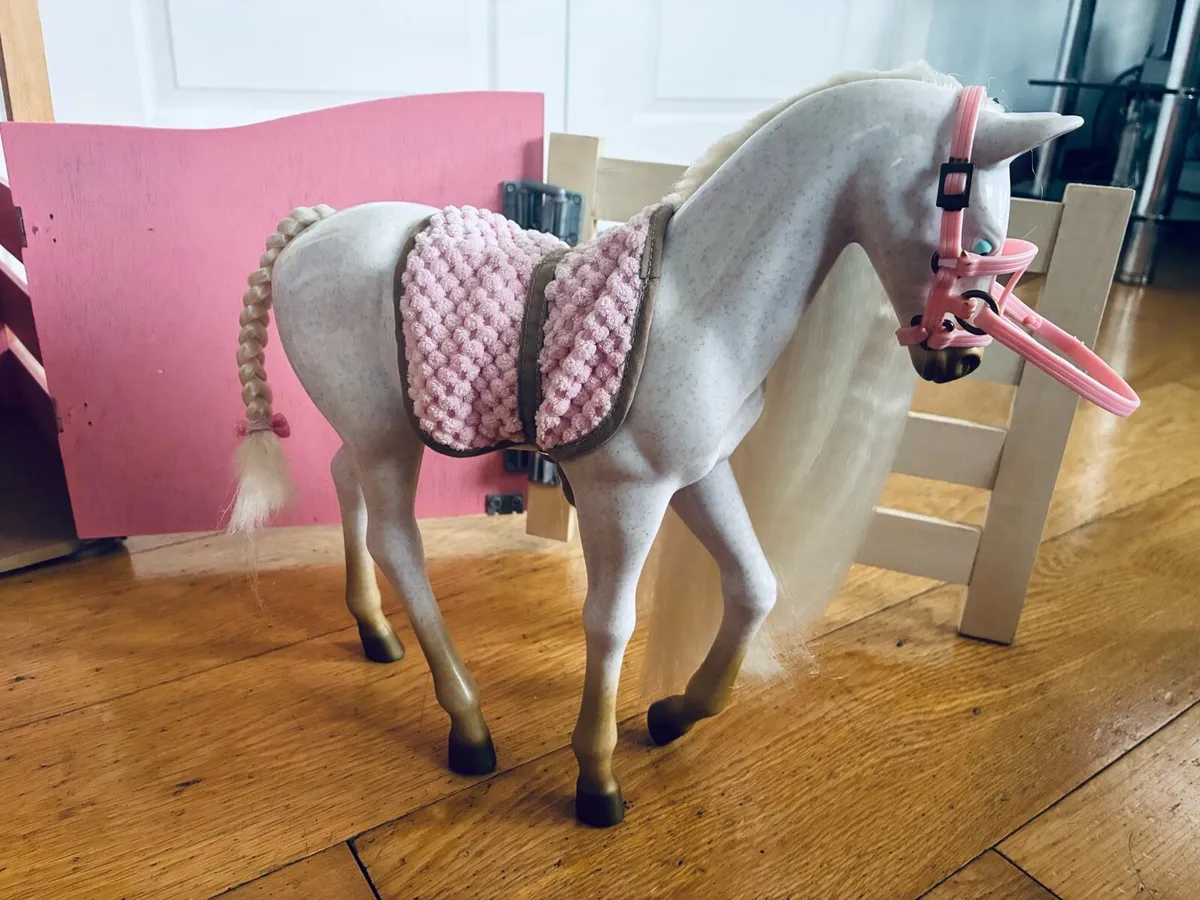Our Generation Stable and Accessories - Image 3