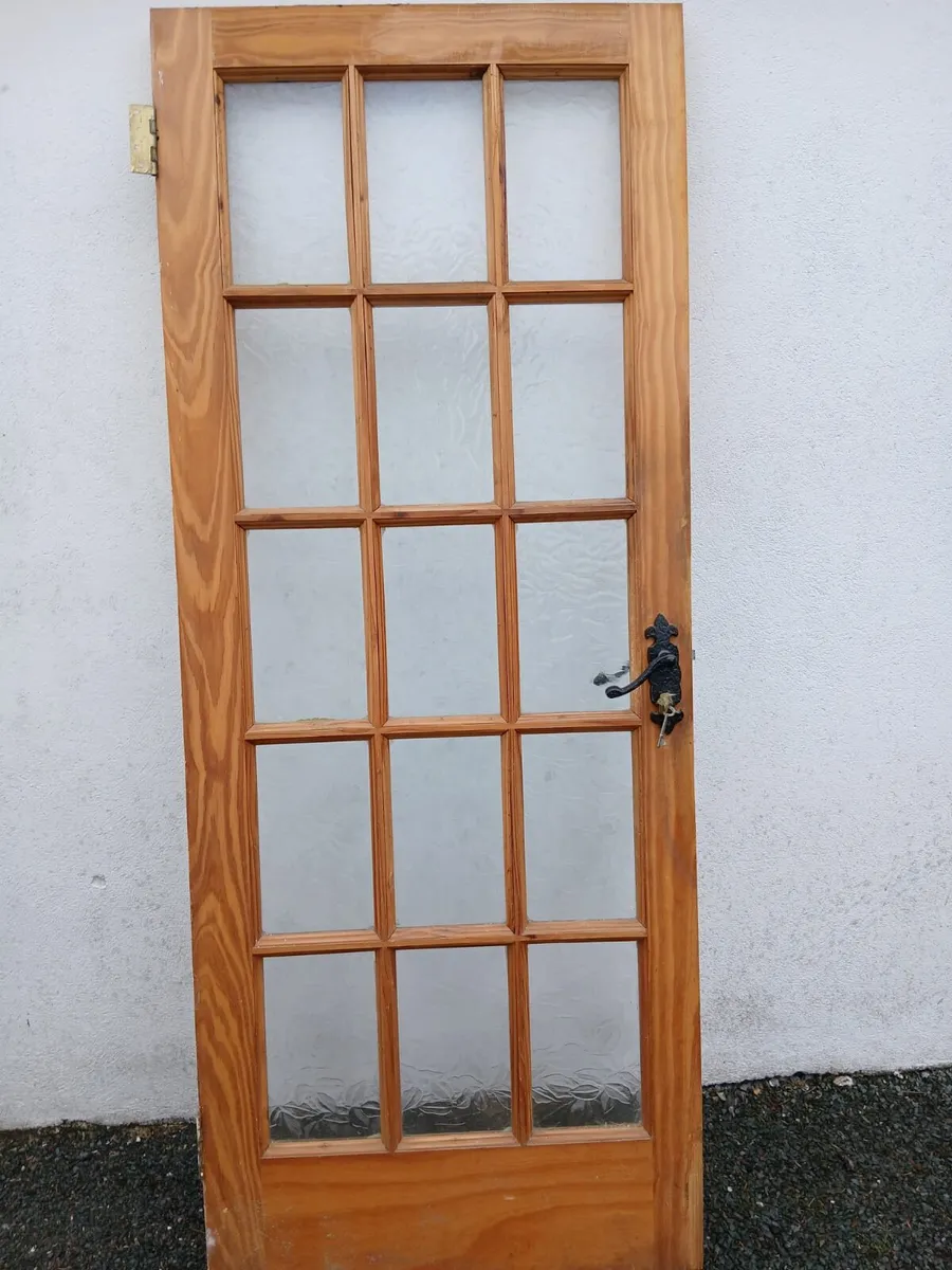 Inside doors - Image 2