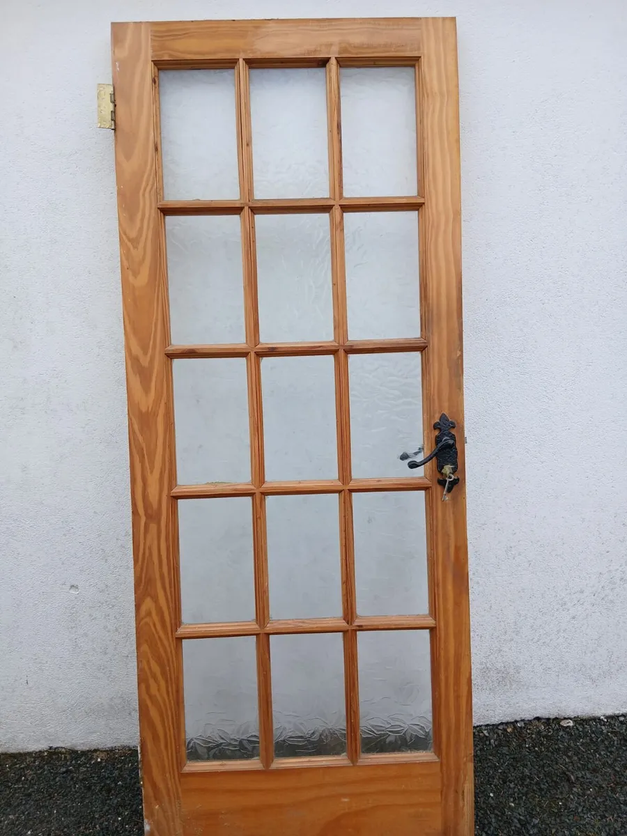 Inside doors - Image 3