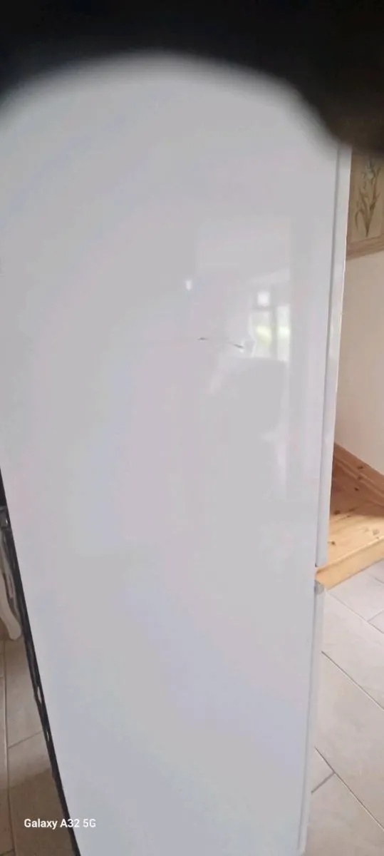 Fridge freezer 50/50 New - Image 3