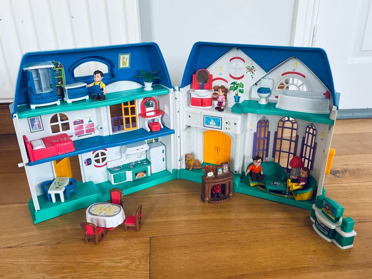 Dolls House - Image 1