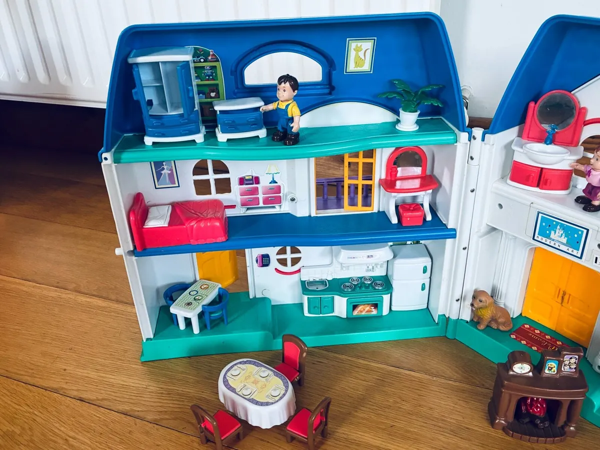 Dolls House - Image 2