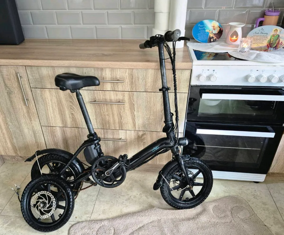 BLACK FIIDO D3 PRO MINI FOLDING ELECTRIC BIKE.IT S - Image 4