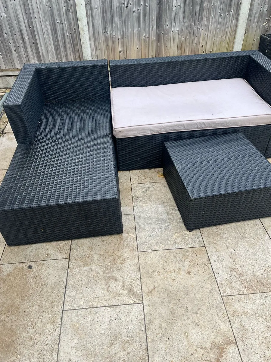 Garden furniture Free - Image 1