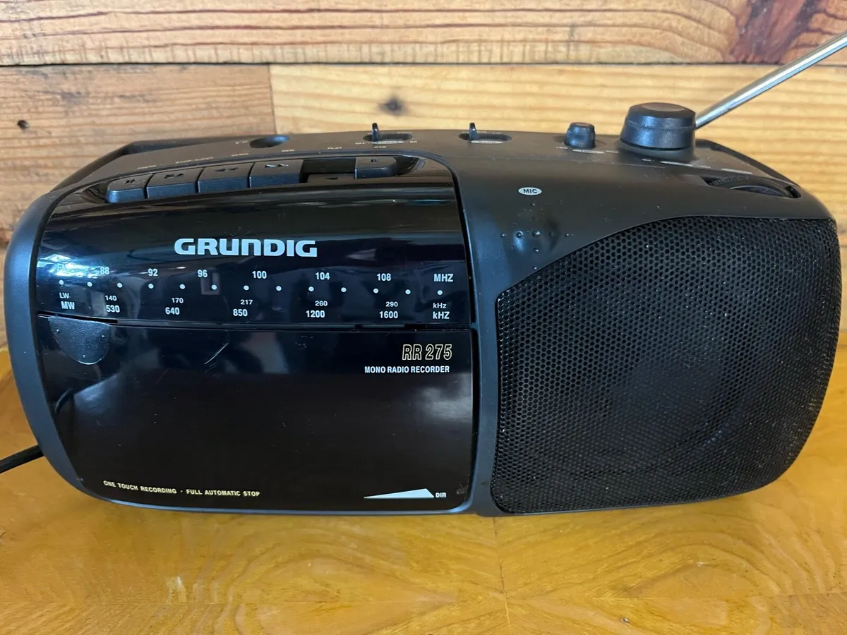Grundig RR 275 vintage cassette and radio - Image 3