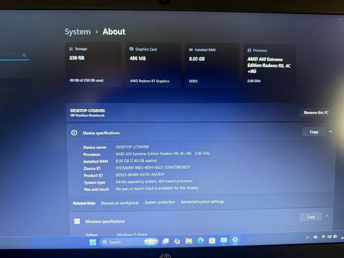 Laptop - Image 4