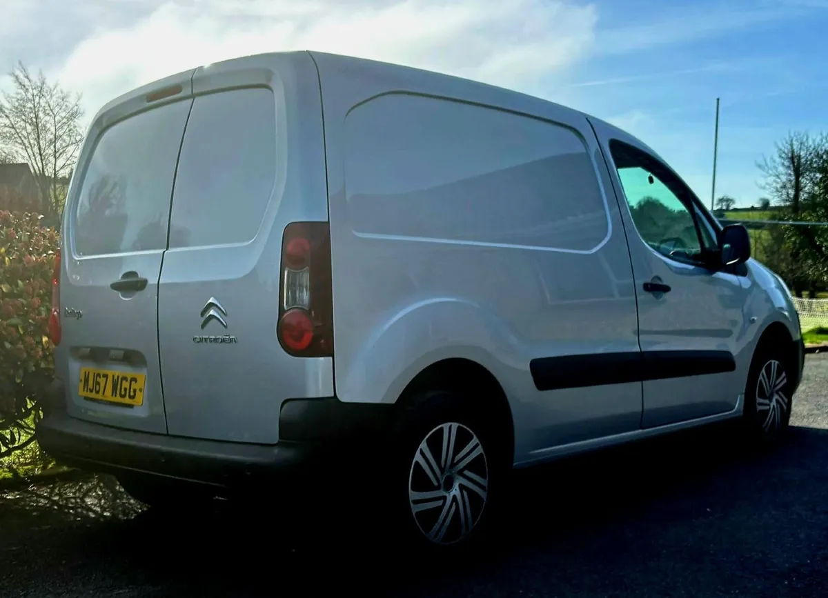 2017 CITROEN BERLINGO 1.6 ENTERPRISE BLUEHDI - Image 2