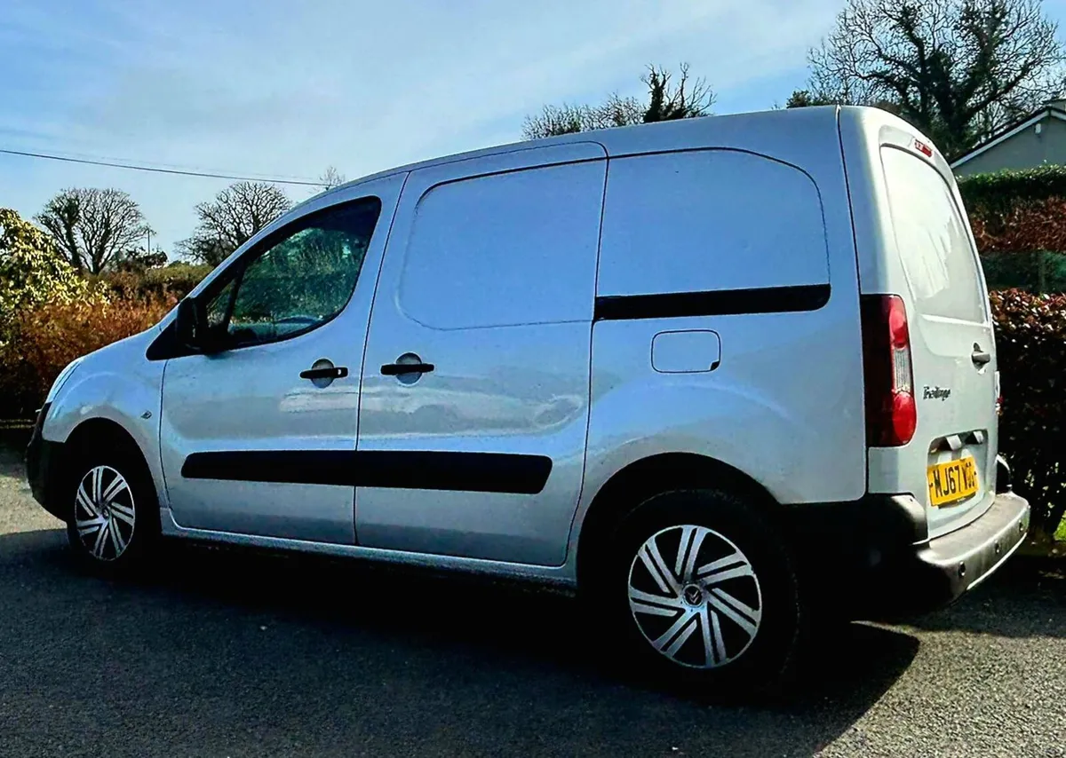 2017 CITROEN BERLINGO 1.6 ENTERPRISE BLUEHDI - Image 3