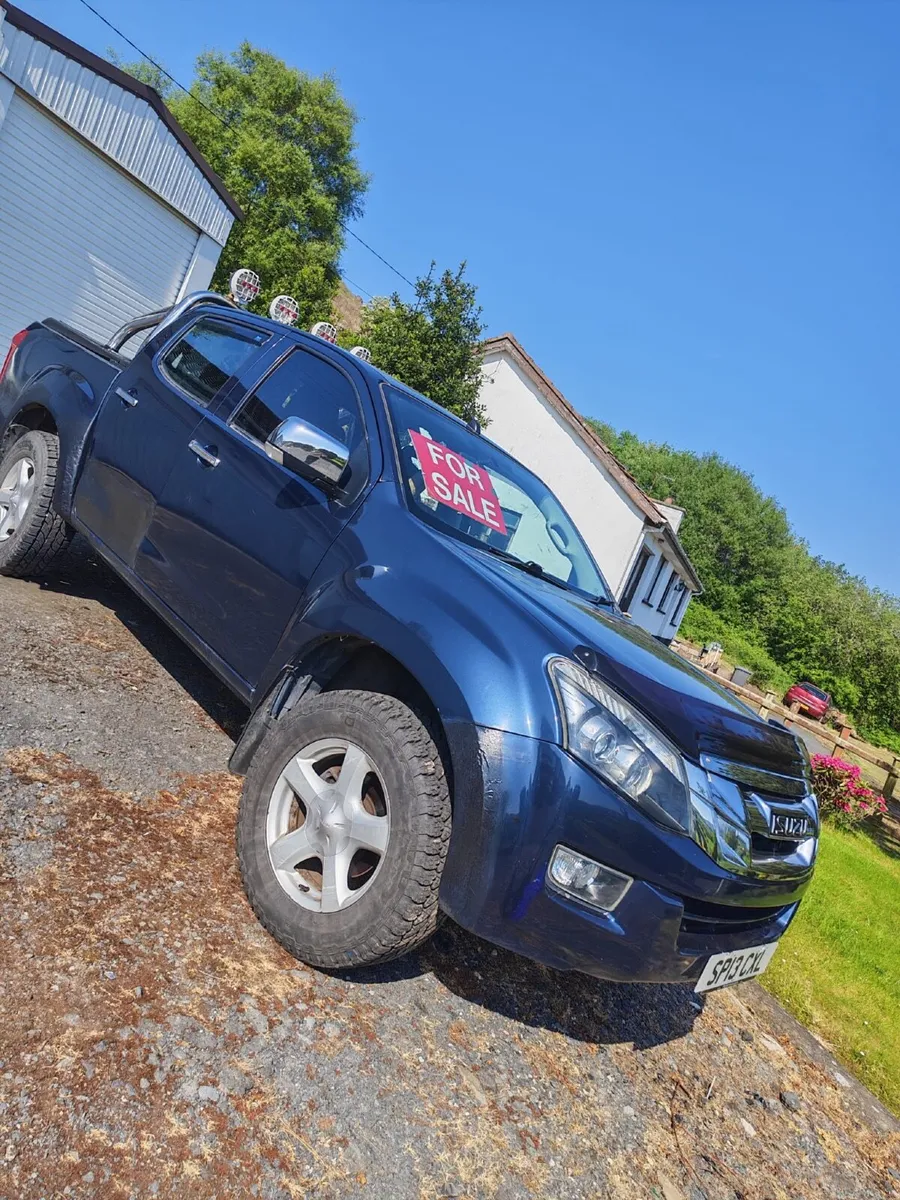 Isuzu D-Max 2013 - Image 1