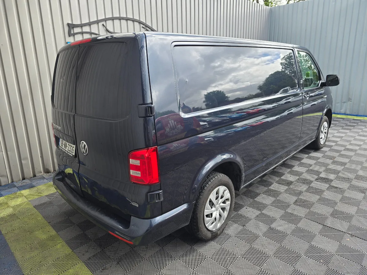 2018 Volkswagen Transporter 2.0D - Image 3